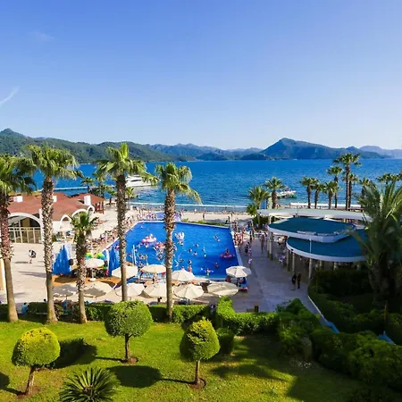Fortezza Beach Resort-2